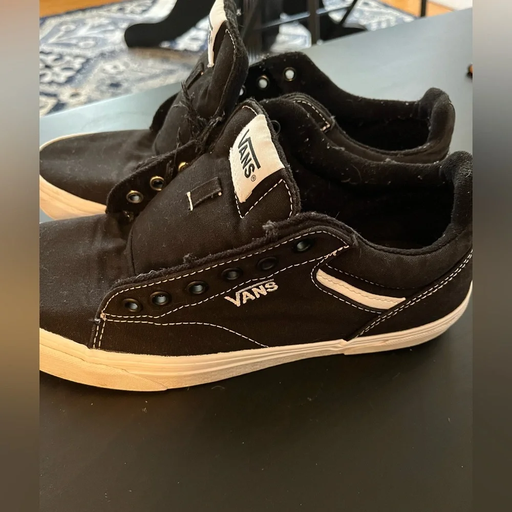 Vans - Picture 4 of 9